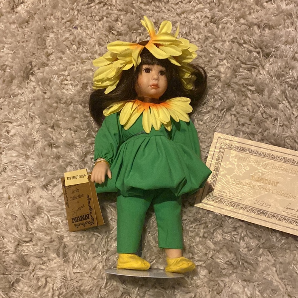 Sun Flower Sue, 12” Seymour Mann, A Connoisseur Collection Doll-Tiny Tots Series
